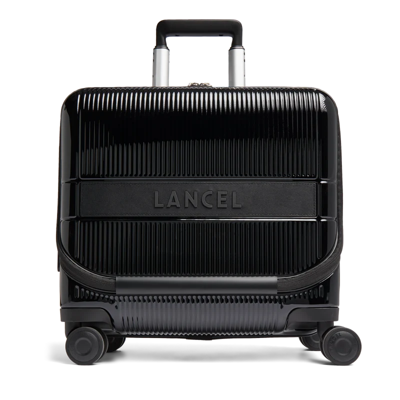 4-WHEEL PILOT ZIP SUITCASE FRONT PANEL