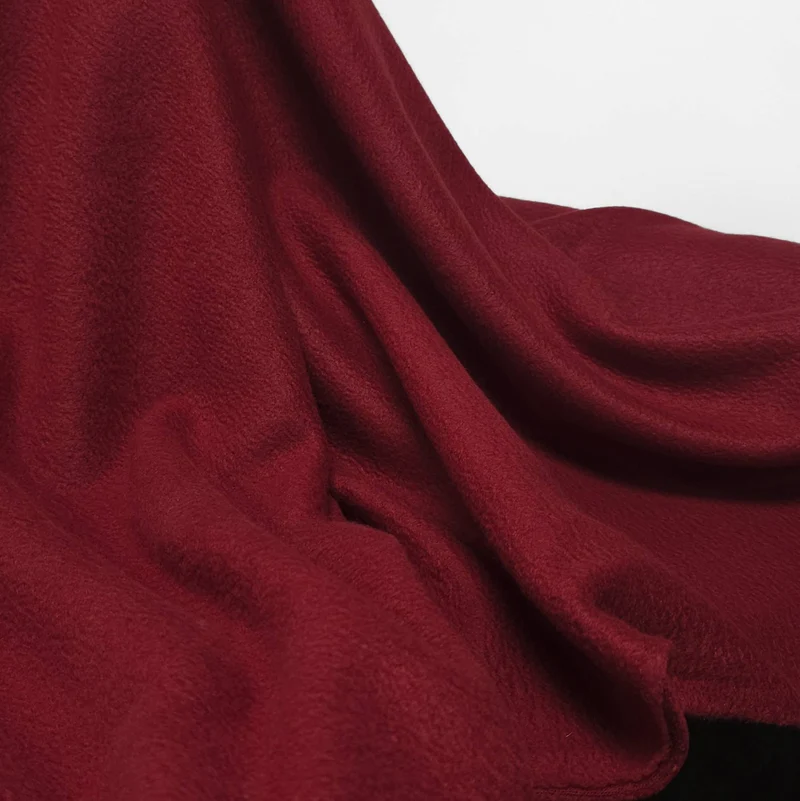 Polar | Uni | Anti-boulochage | Bourgogne | 107 cm | Fin de rouleau