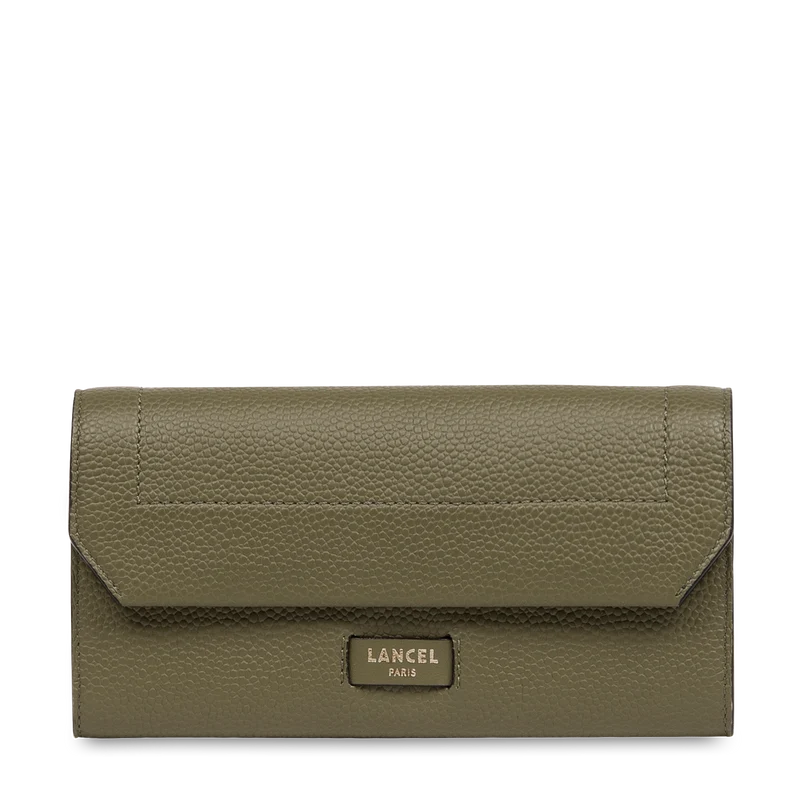 Slim flap wallet