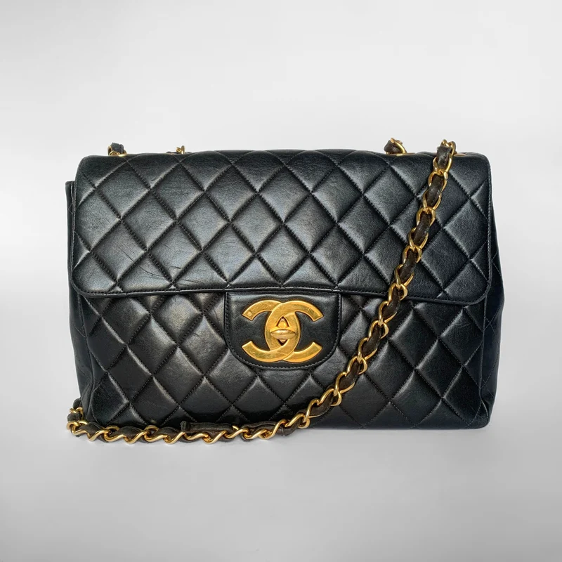 Chanel Classic Flap Bag Maxi cuir d'agneau