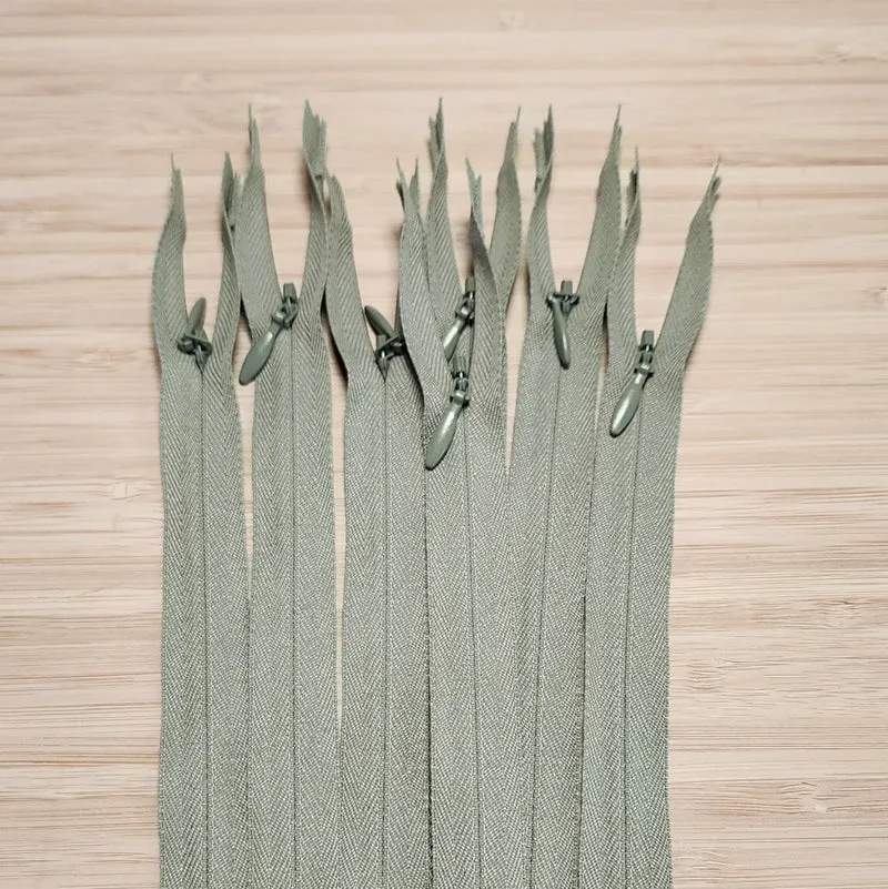 YKK | Fermeture Éclair Invisible à Bout Fermé | #2 | 15" / 38 cm