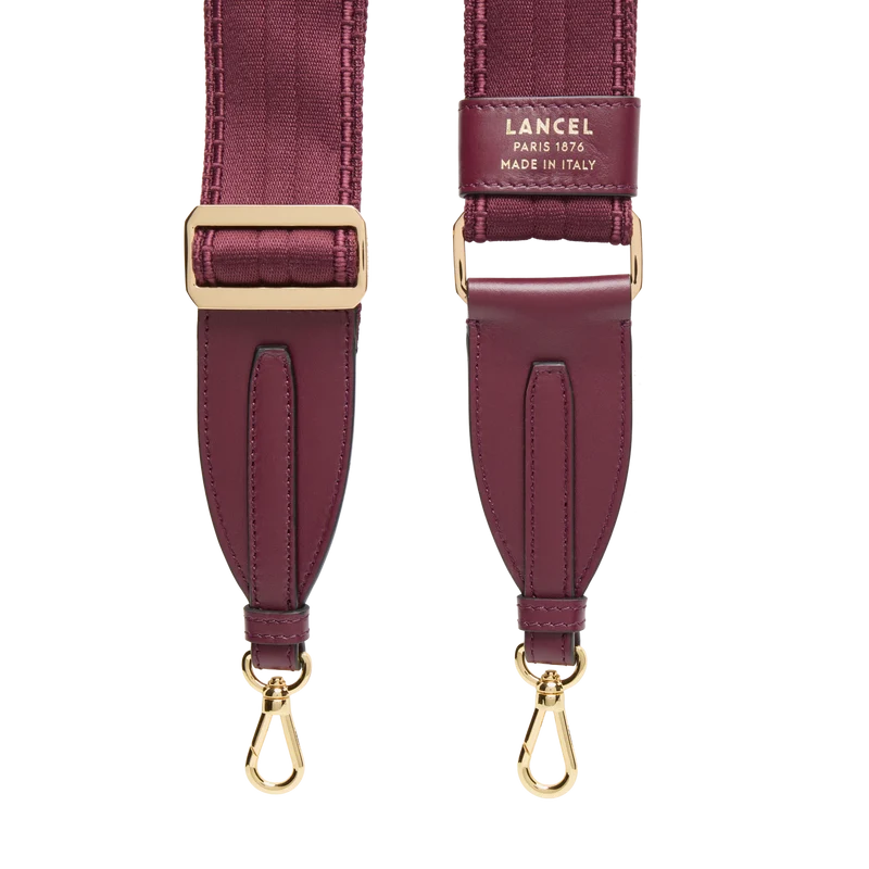 ADJUSTABLE WEBBING STRAP