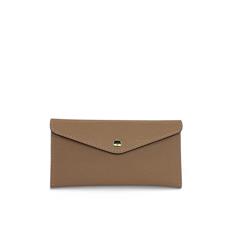 Pochette enveloppe en cuir grainé CLOE Taupe foncé