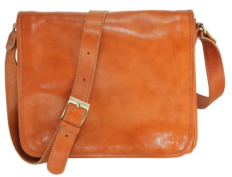 Sac besace messager en cuir lisse RIGA Cognac