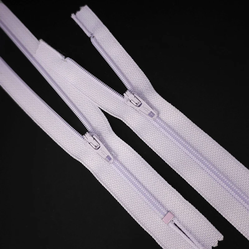 Fermeture éclair YKK | Fermeture à spirale en nylon | N° 2 | Violet | 24.5 cm | SS392