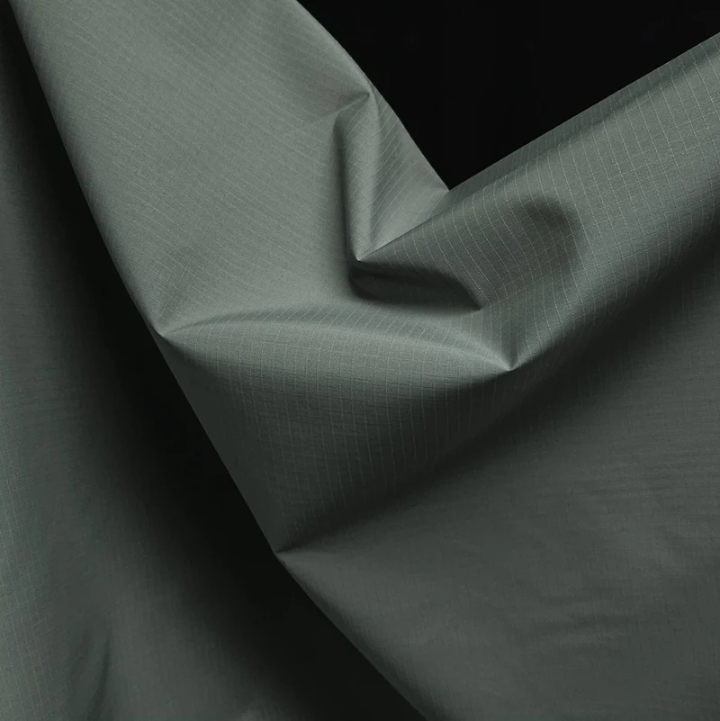 Tissu ripstop mat | Vert armoise | Fin de ligne de Canada Goose