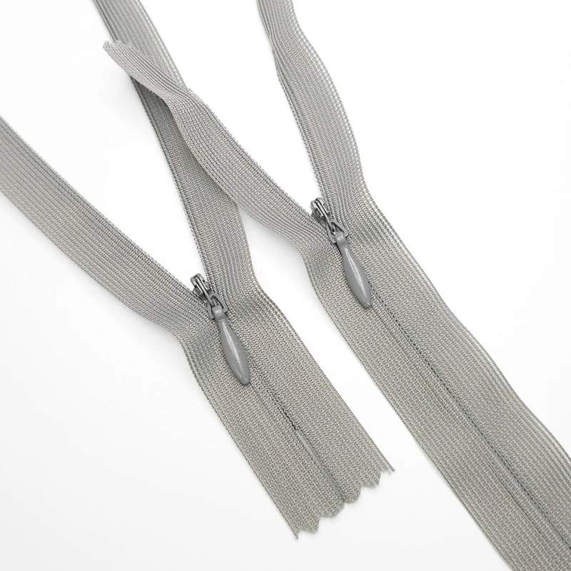 KKF | Fermeture éclair invisible à bout fermé | #3 | Gris | 10 1/4'' - 26 cm | SS210