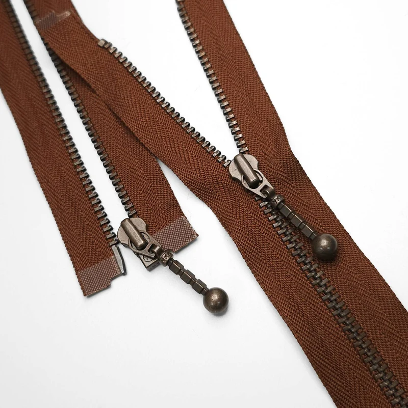 YKK | Fermeture éclair Séparable | Métal | Brun | #4 | 19 3/4'' - 50 cm | SS166