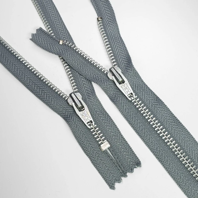 YKK | Fermeture éclair à bout fermé | Métal | Gris | #5 | SS160 - SS162