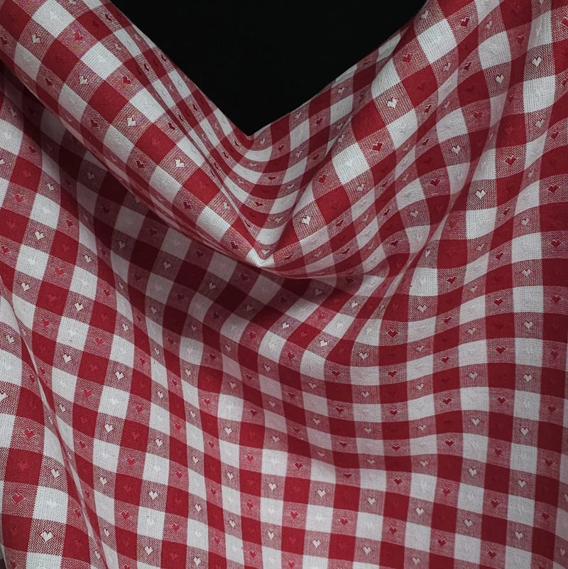 Tissé Teint | 100 % Coton | Queen of Hearts | Cœurs Vichy | Cerise | Fableism
