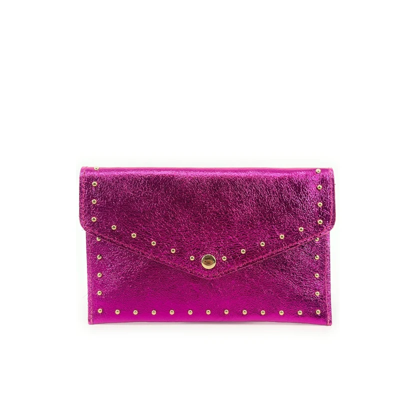 Pochette enveloppe en cuir irisé TINA Rose Fuchsia irisé