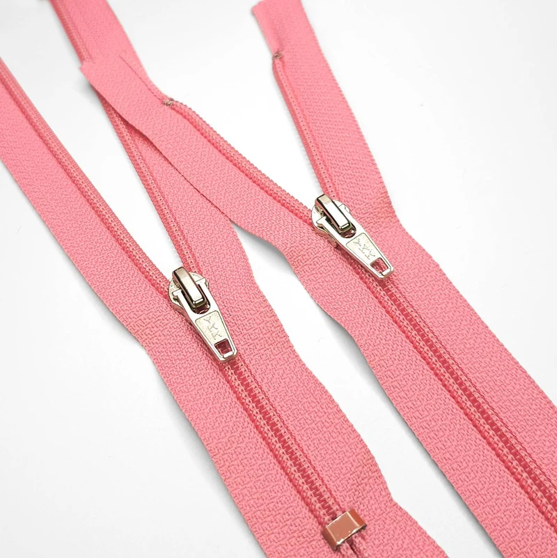 YKK Fermeture éclair | À Bout fermé | Spirale | #4 | Pink | 23 1/2'' - 59.5 cm