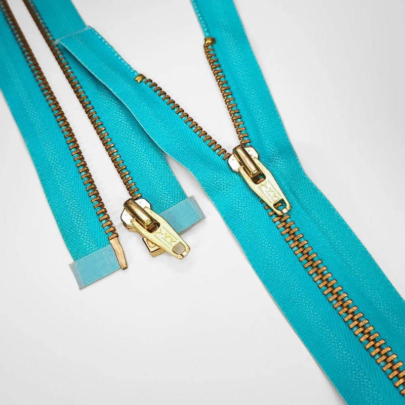 YKK | Fermeture Éclair Séparable | Métal | #5 | Bleu Cyan Moyen | 19 3/4'' - 50 cm