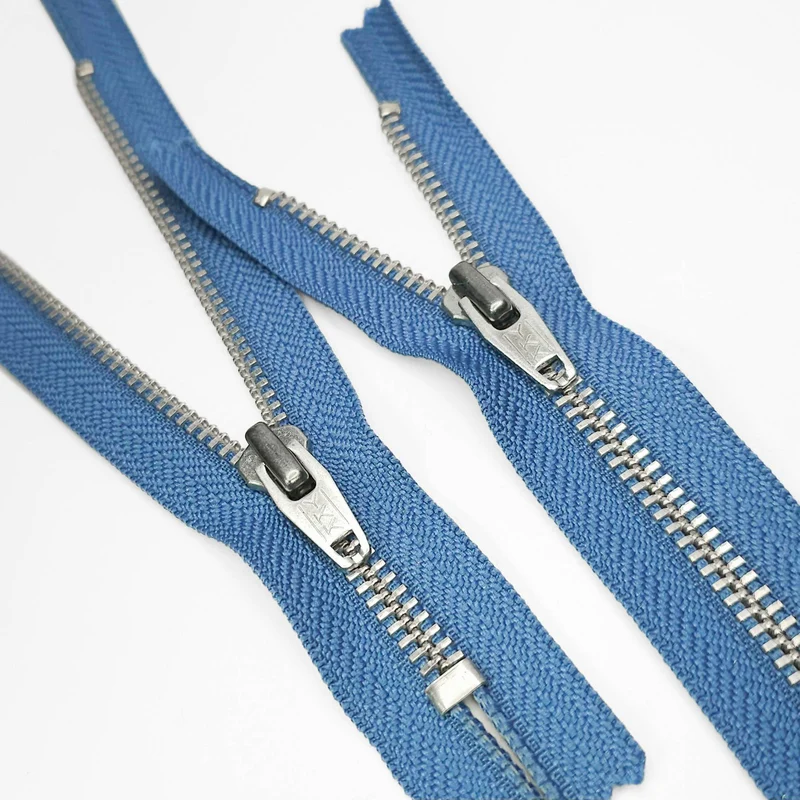 YKK Fermeture éclair À Bout Fermé | Métal | Bleu | #5 | 5 3/4'' - 14.5 cm