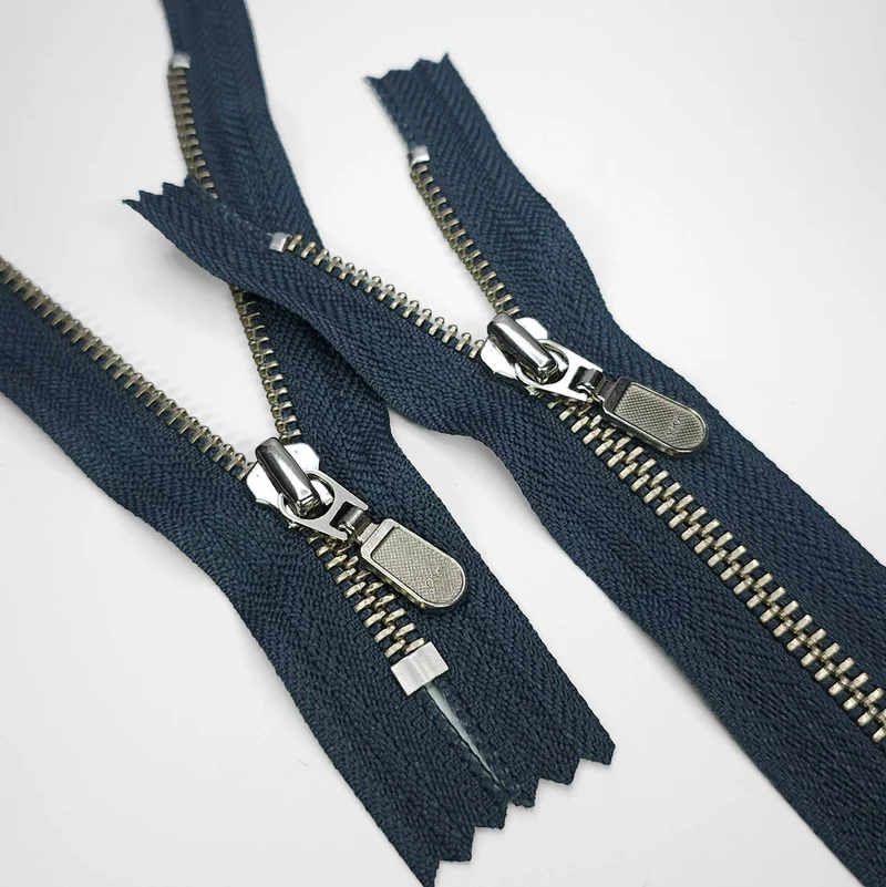 YKK Fermeture éclair À Bout Fermé | Métal | Bleu marine foncé | #5 | 4 3/4'' - 12 cm