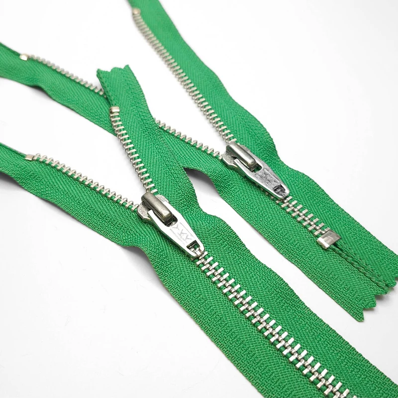 YKK | Fermeture éclair bout fermé | Métal | Vert |#5 | 5 1/2'' - 14 cm