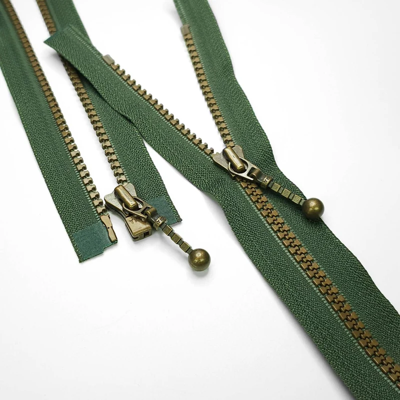 YKK Fermeture éclair Séparable | Plastique | Vert Sauge Foncé | #5 | 23 3/4'' - 60 cm