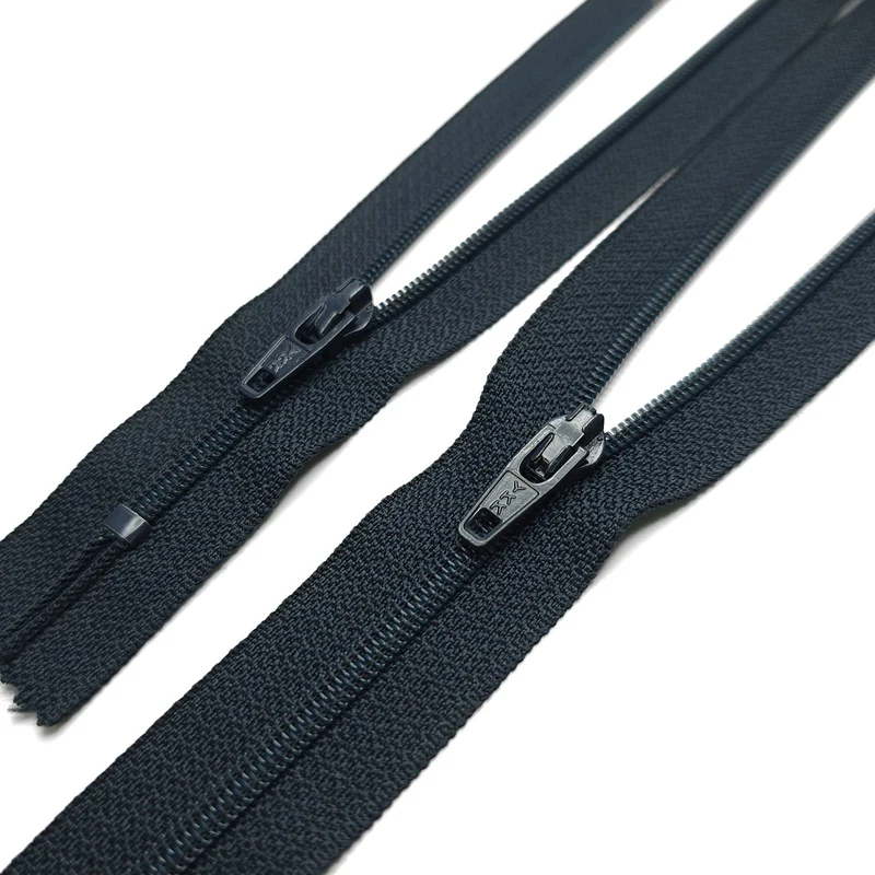 YKK | Fermeture éclair spirale à bout fermé | #3 | 19 3/4" - 50 cm