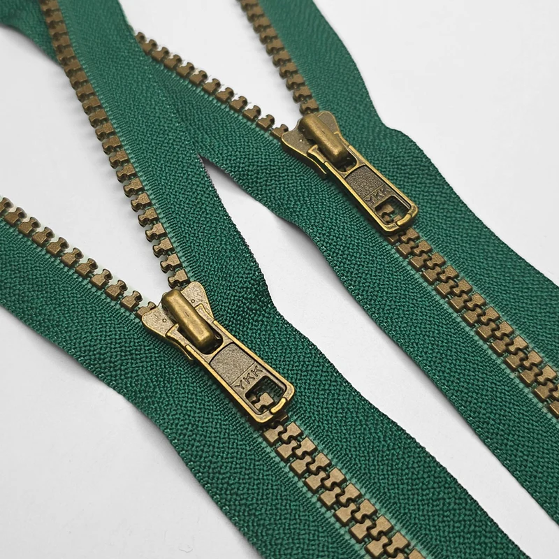 YKK | Fermeture éclair à bout fermé | Plastique | Vert | #5 | 8 3/4'' - 22 cm