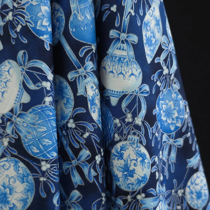 100 % coton | Éclat des fêtes | Raffinement Festif | Bleu marine | Robert Kaufman