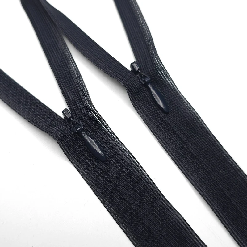 YKK | Fermeture Éclair Invisible à Bout Fermé | #3 | 6 3/4'' - 17 cm
