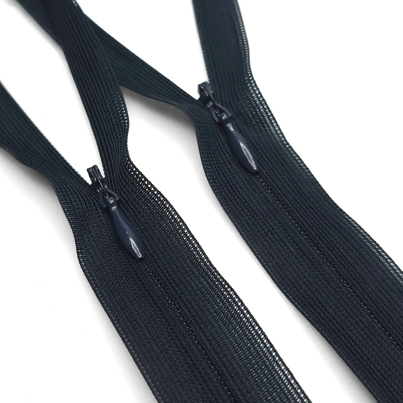 Fermeture éclair invisible à bout fermé | #3 | 15 1/2'' - 39 cm | Bleu marine foncé