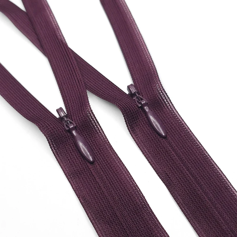 YKK | Fermeture éclair invisible à Bout fermé | #3 | 13 1/2'' - 34 cm