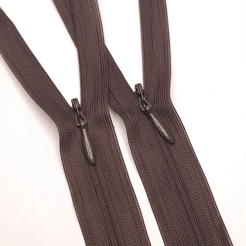KKF | Fermeture éclair invisible à bout fermé | #2 | Brun | 13 1/2'' - 34 cm