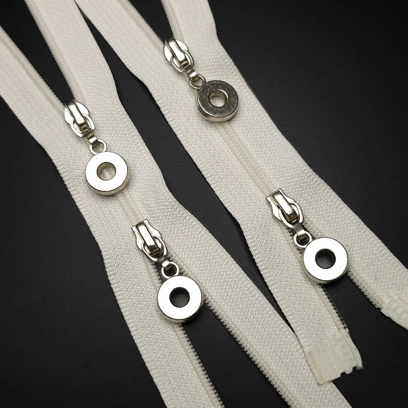Fermeture Éclair Séparable | Spirale | 2 curseurs | Blanc | #3 | 17 1/2'' - 44.5 cm