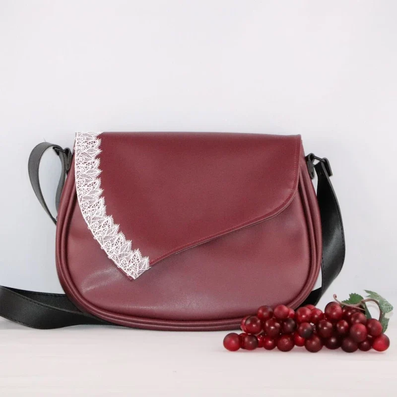 Rabat alter-cuir de raisin - Bordeaux avec dentelle