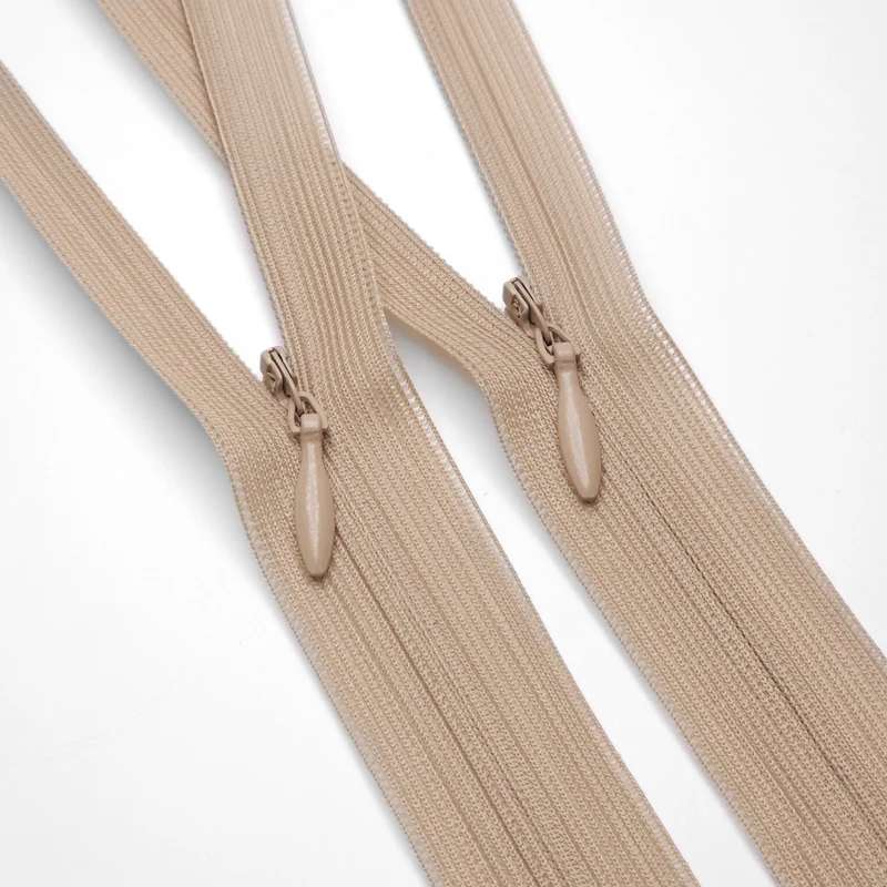 Fermeture éclair invisible à bout fermé | #2 | Beige | 20 3/4'' - 52.5 cm