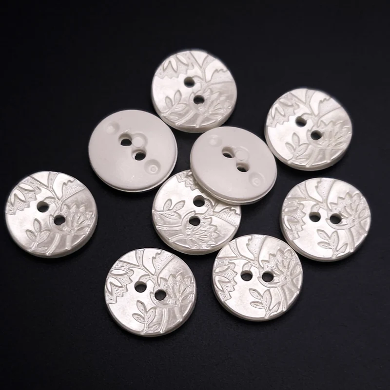 Boutons #572- 15 mm
