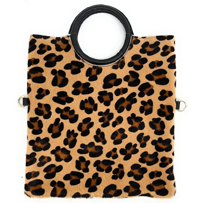 Sac pochette en cuir à motifs CHARLOTTE E.L. Camel