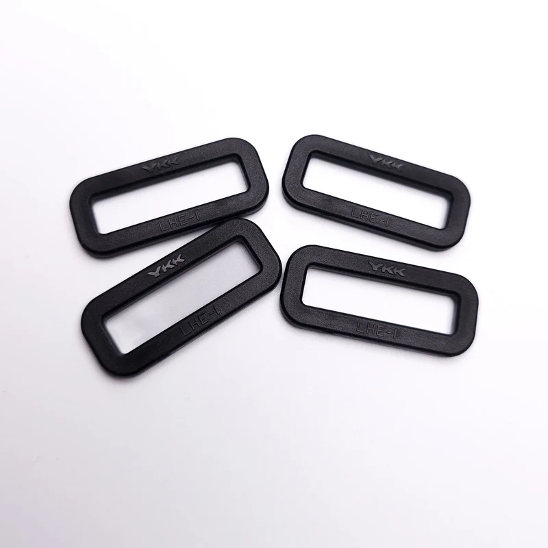YKK | Anneaux Rectagulaires | Noir | 25 mm (1″) | 4 mcx.