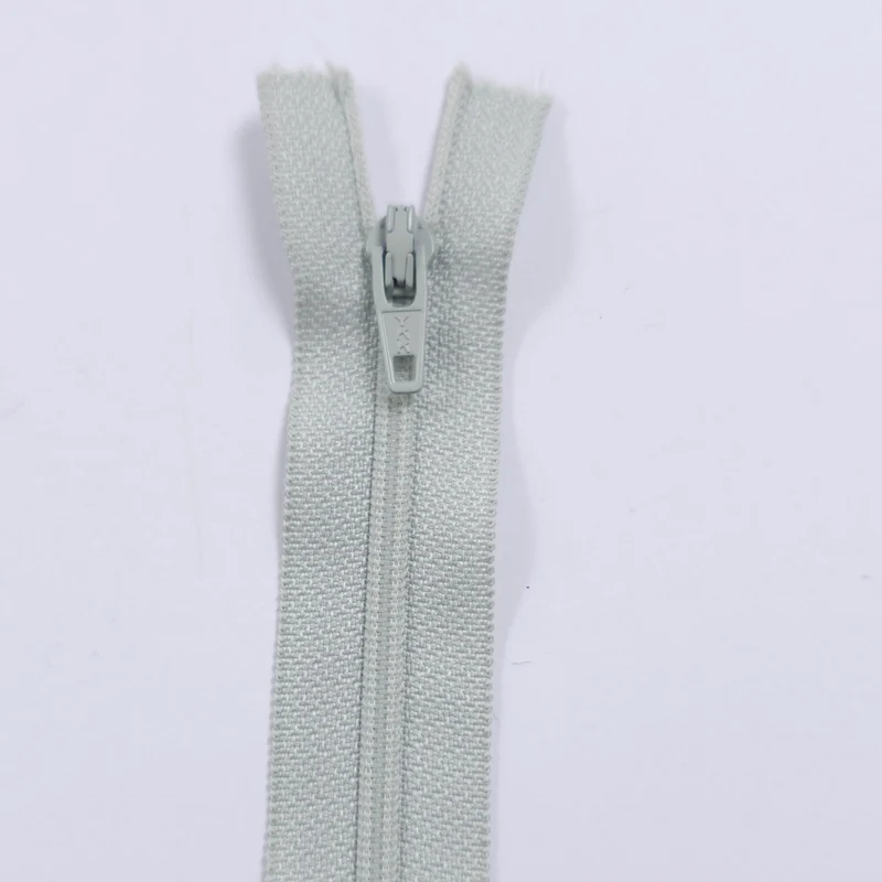 Fermeture éclair spirale à bout fermé #2.5 | 6.5" - 16.5 cm