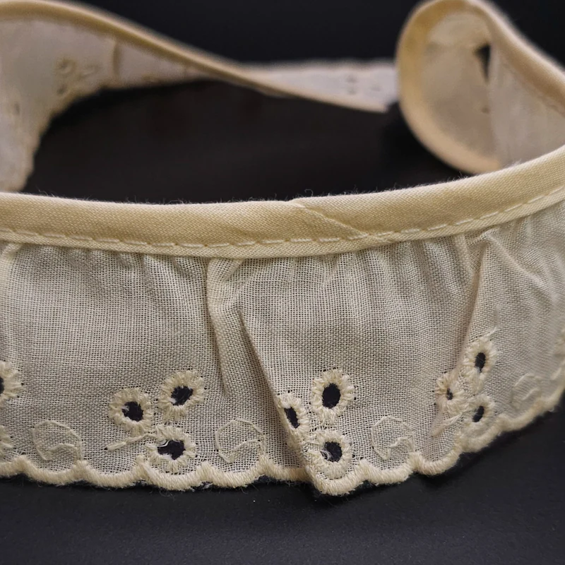 Galon de broderie anglaise froncé | 4 cm - 1.5 XNUMX/XNUMX"