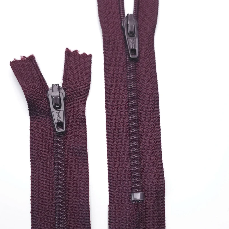 YKK | Fermeture Éclair Spirale à Bout Fermé #2.5 | Bourgogne | 14" / 35.5 cm