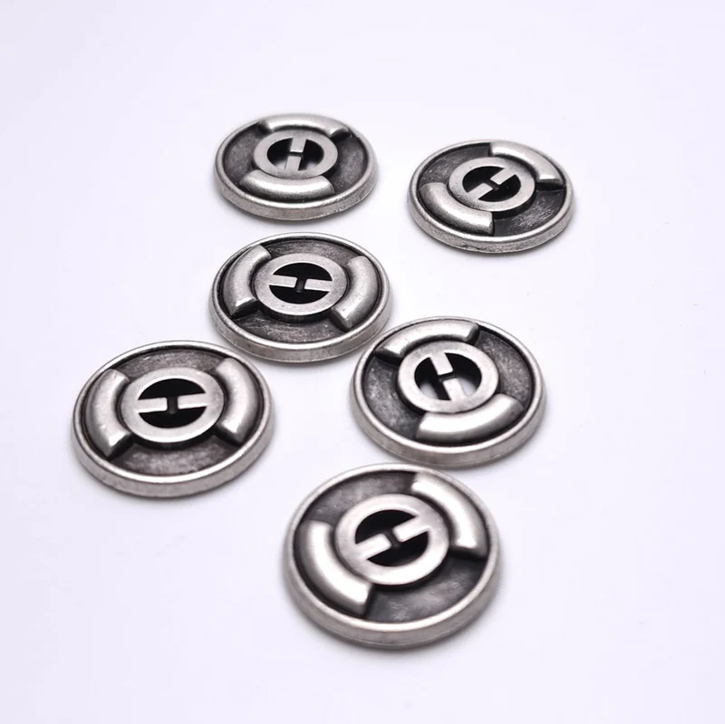 Boutons #155 - 18 mm