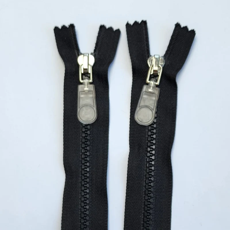Plastique | Fermeture éclair à bout fermé | #5 | 5" - 13 cm | Noir