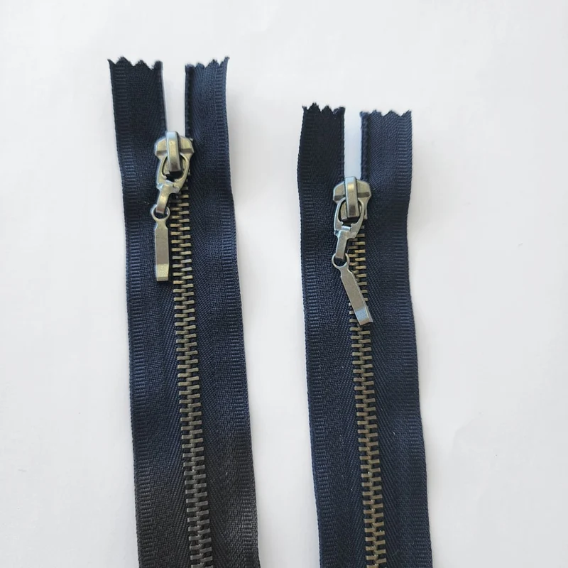 KKF | Fermeture éclair à bout fermé | Métal | 5" / 13 cm | Bleu foncé